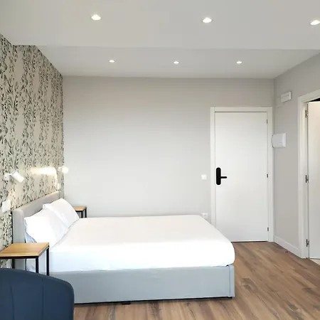 Dona Urraca By Gaiarooms דירה סלאמנקה